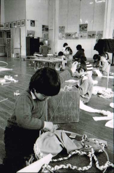 荒馬を作る子ども3